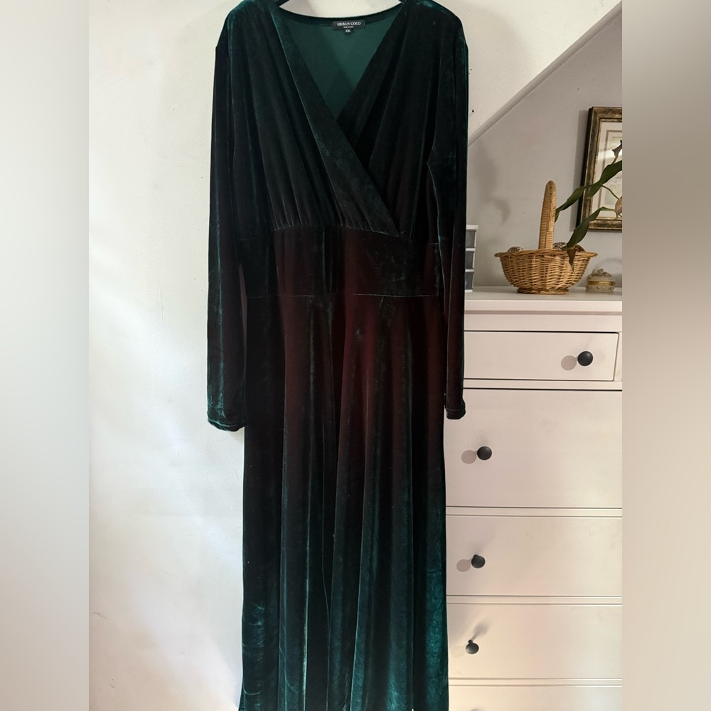 Emerald green velvet formal gown *Final Sale*